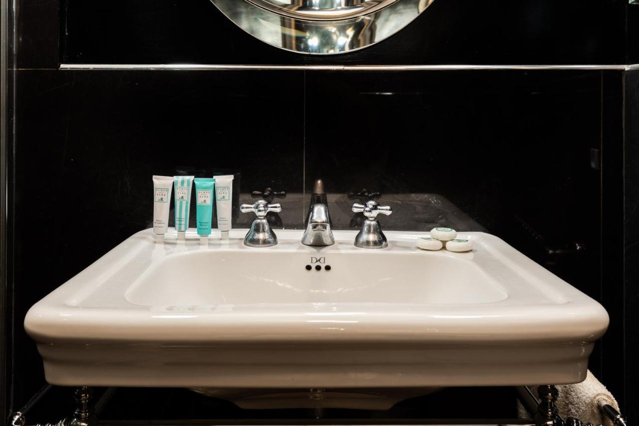 Apartment Chic And Style In Historical Via Giulia *